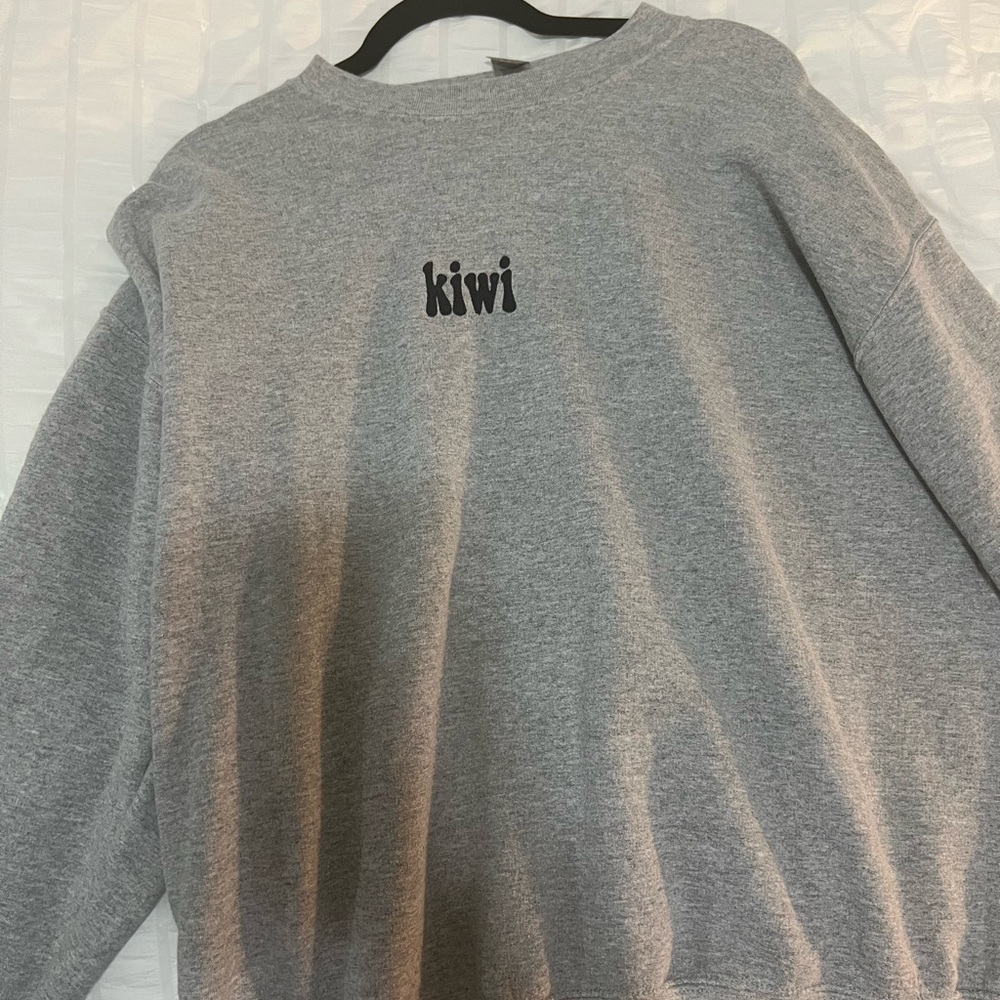 kiwi crewneck